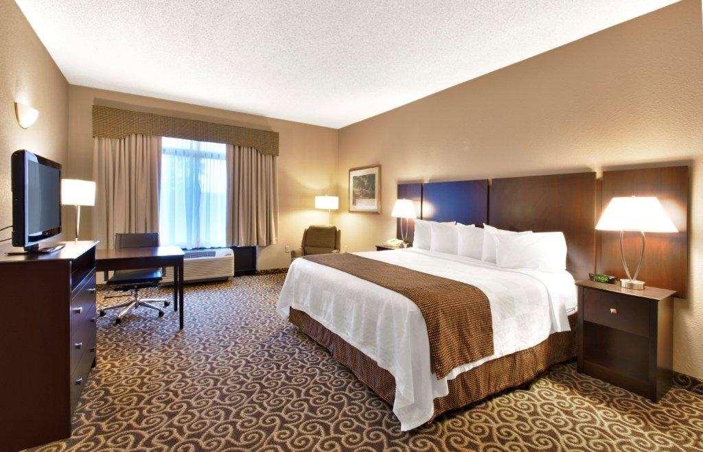 At Coushatta Hotel
