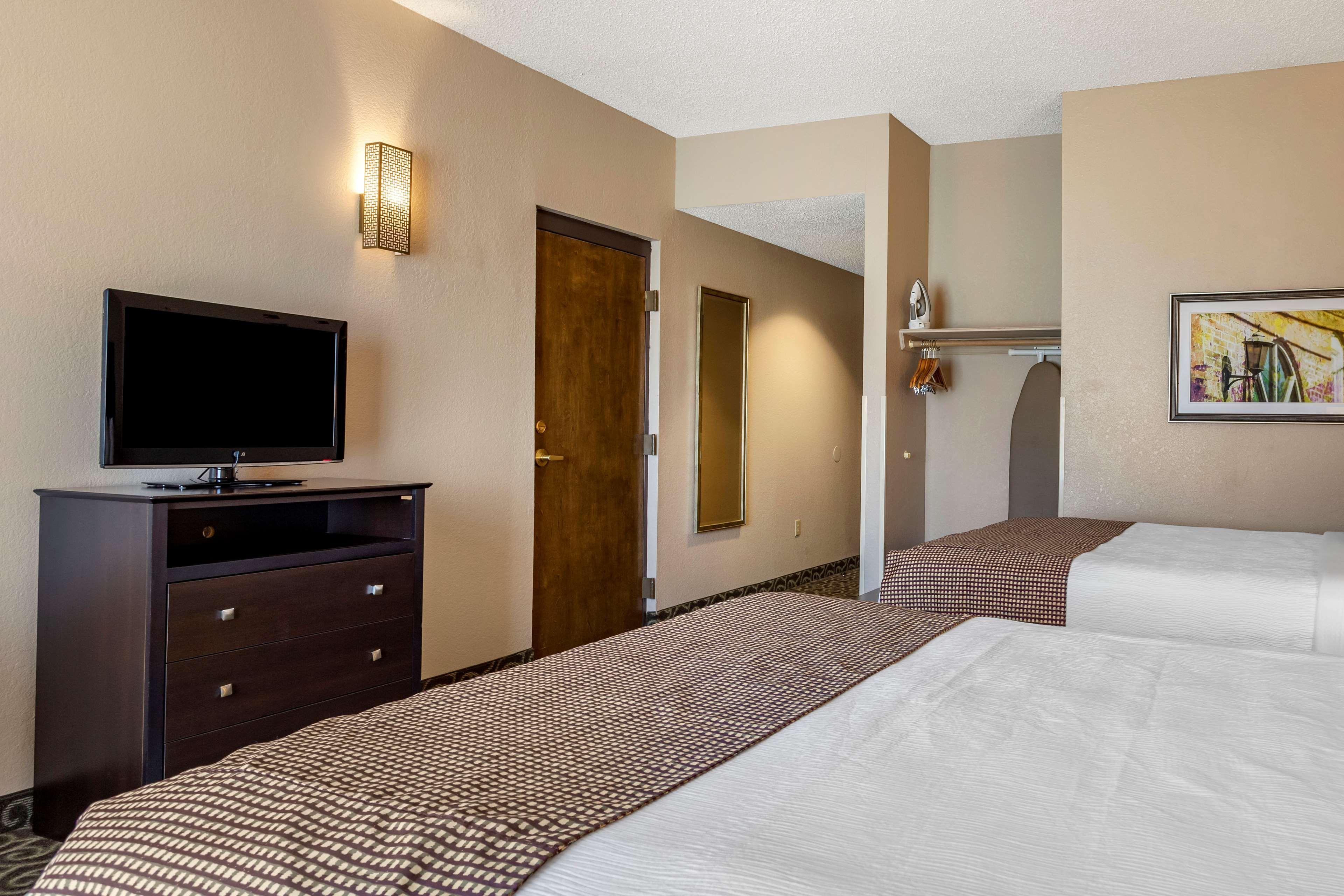 At Coushatta Hotel 3*