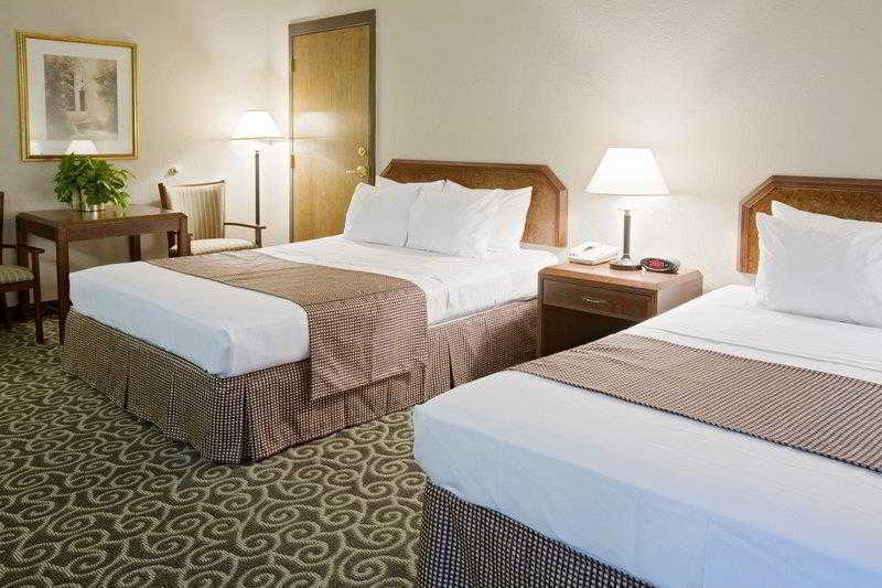 At Coushatta Hotel Kinder